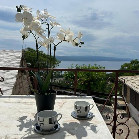 Apartment Lovre Topic Baška Voda Esterno foto